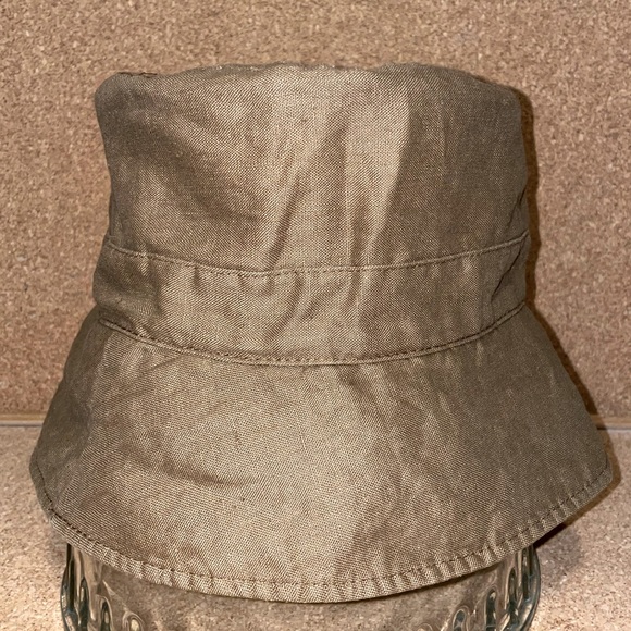 GAP linen blend bucket hat with flexible/adjustable brim - Picture 1 of 3